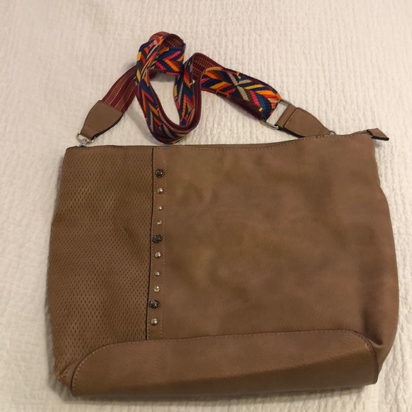 Marina Galanti large bag with removable strap.  Zipper close - Picture 1 of 10